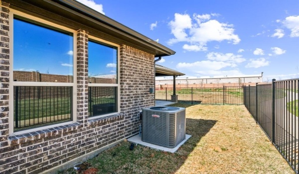 1921 Vittoria Lane, Little Elm, TX 75068, 2 Bedrooms Bedrooms, ,2 BathroomsBathrooms,Residential,For Sale,1921 Vittoria Lane,20796308