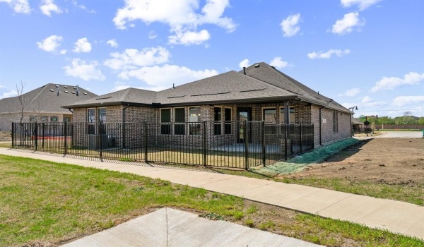 1921 Vittoria Lane, Little Elm, TX 75068, 2 Bedrooms Bedrooms, ,2 BathroomsBathrooms,Residential,For Sale,1921 Vittoria Lane,20796308