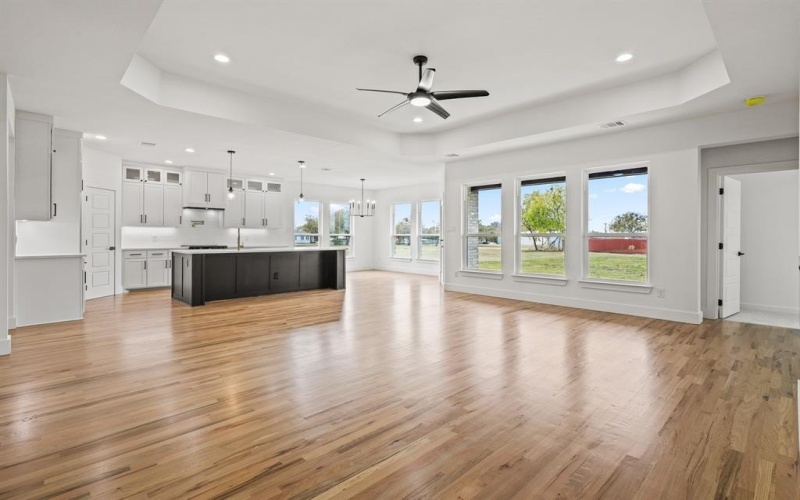 305 Highland Avenue, Red Oak, TX 75154, 4 Habitaciones Habitaciones , ,2 BañosBaños,Residential,En Venta,305 Highland Avenue,20793131