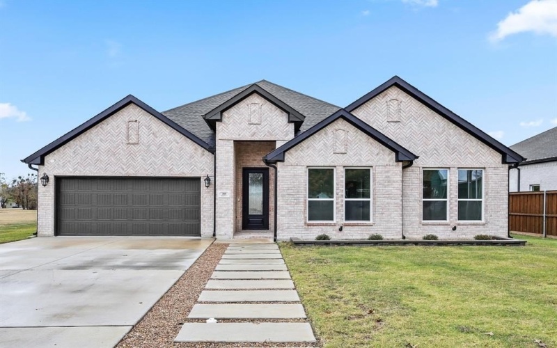 305 Highland Avenue, Red Oak, TX 75154, 4 Habitaciones Habitaciones , ,2 BañosBaños,Residential,En Venta,305 Highland Avenue,20793131