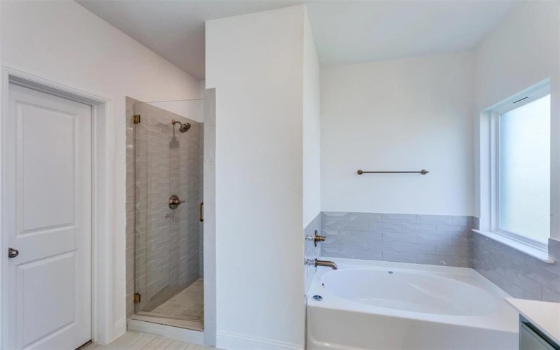 317 W Paddock, Willow Park, TX 76087, 4 Bedrooms Bedrooms, ,3 BathroomsBathrooms,Residential,For Sale,317 W Paddock,20793373