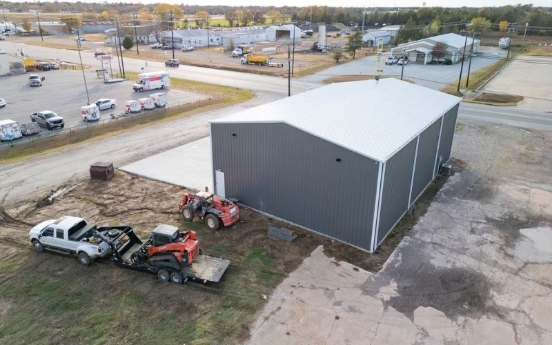 201 Industrial Street Highway, Bonham, TX 75418, ,Commercial Sale,En Venta,201 Industrial Street Highway,20793630