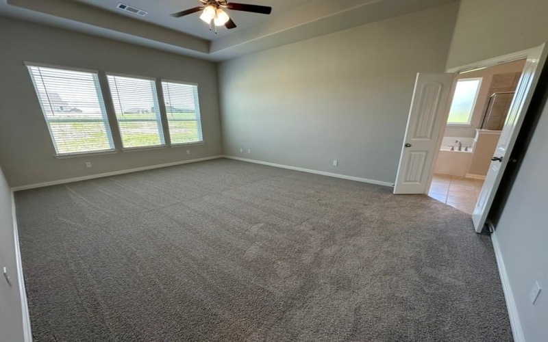 136 Llanos Drive, Decatur, TX 76234, 4 Habitaciones Habitaciones , ,3 BañosBaños,Residential,En Venta,136 Llanos Drive,20793973