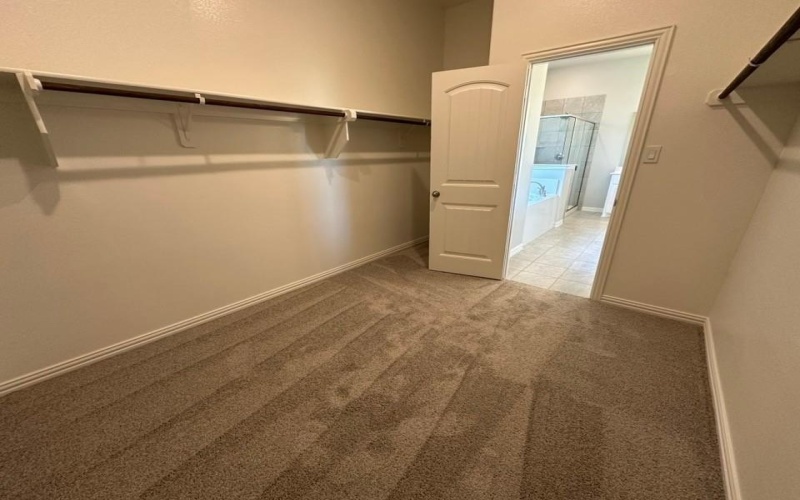 136 Llanos Drive, Decatur, TX 76234, 4 Habitaciones Habitaciones , ,3 BañosBaños,Residential,En Venta,136 Llanos Drive,20793973