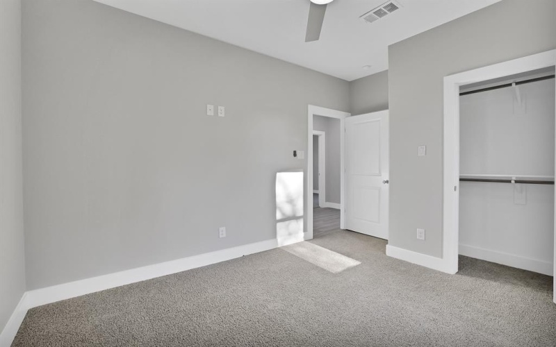 1636 Elsie Faye Heggins, Dallas, TX 75215, 4 Bedrooms Bedrooms, ,2 BathroomsBathrooms,Residential,For Sale,1636 Elsie Faye Heggins,20789146