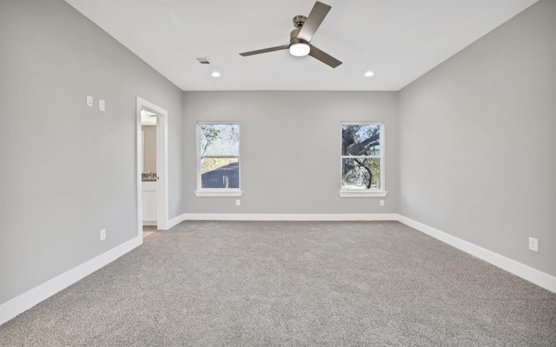 1636 Elsie Faye Heggins, Dallas, TX 75215, 4 Bedrooms Bedrooms, ,2 BathroomsBathrooms,Residential,For Sale,1636 Elsie Faye Heggins,20789146