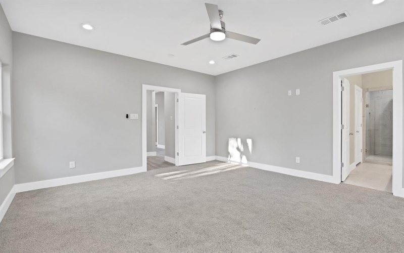 1636 Elsie Faye Heggins, Dallas, TX 75215, 4 Bedrooms Bedrooms, ,2 BathroomsBathrooms,Residential,For Sale,1636 Elsie Faye Heggins,20789146