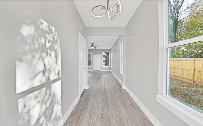 1636 Elsie Faye Heggins, Dallas, TX 75215, 4 Bedrooms Bedrooms, ,2 BathroomsBathrooms,Residential,For Sale,1636 Elsie Faye Heggins,20789146