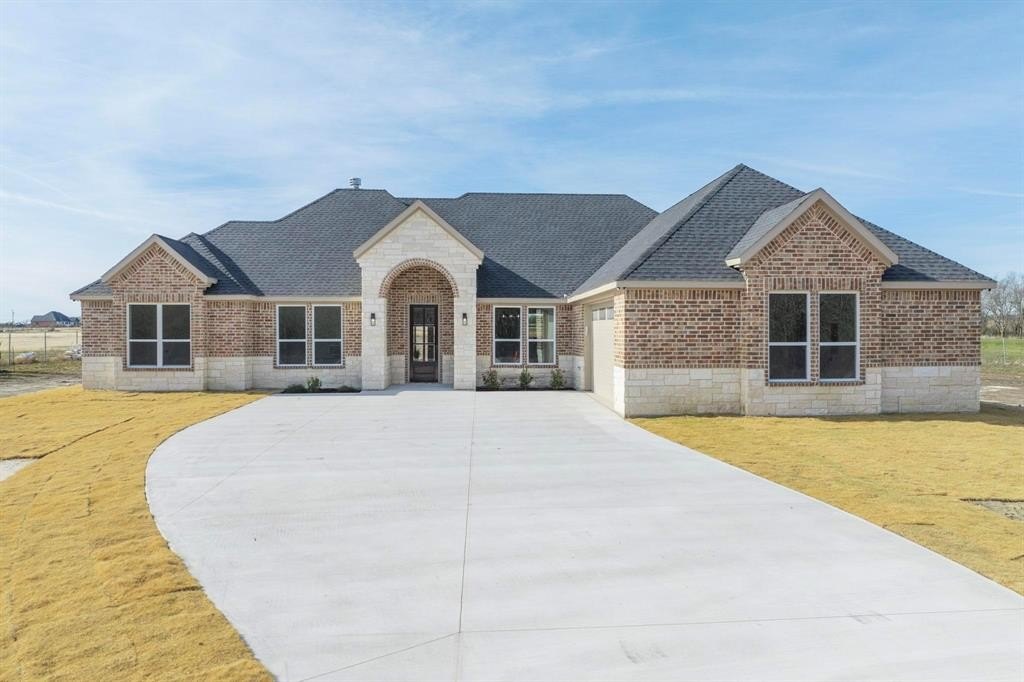 2570 County Road 4301, Greenville, TX 75401, 4 Habitaciones Habitaciones , ,2 BañosBaños,Residential,En Venta,2570 County Road 4301,20794126