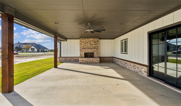 615 Gatlin Pass, Azle, TX 76020, 3 Bedrooms Bedrooms, ,2 BathroomsBathrooms,Residential,For Sale,615 Gatlin Pass,20794147