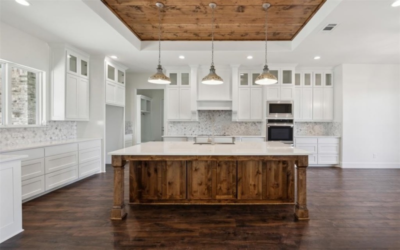 615 Gatlin Pass, Azle, TX 76020, 3 Bedrooms Bedrooms, ,2 BathroomsBathrooms,Residential,For Sale,615 Gatlin Pass,20794147