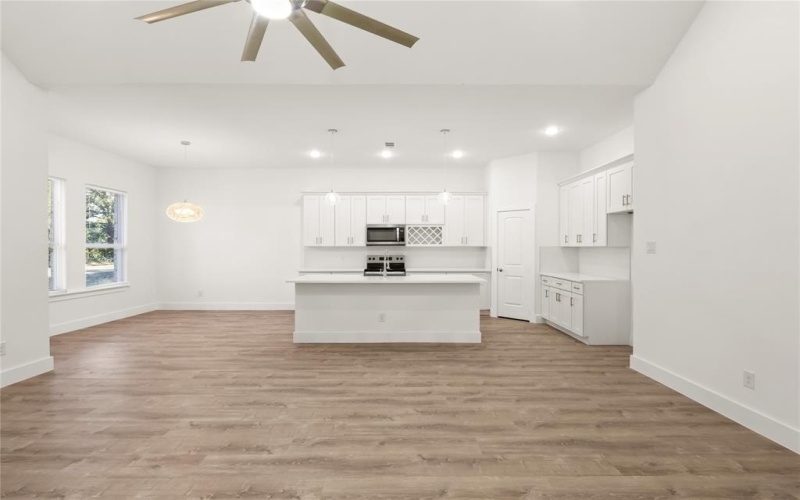 6143 Inca Drive, Enchanted Oaks, TX 75156, 4 Bedrooms Bedrooms, ,2 BathroomsBathrooms,Residential,For Sale,6143 Inca Drive,20789214