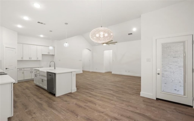 6143 Inca Drive, Enchanted Oaks, TX 75156, 4 Bedrooms Bedrooms, ,2 BathroomsBathrooms,Residential,For Sale,6143 Inca Drive,20789214