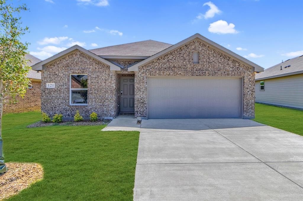 121 Hesed Street, Greenville, TX 75402, 4 Bedrooms Bedrooms, ,2 BathroomsBathrooms,Residential,For Sale,121 Hesed Street,20789257