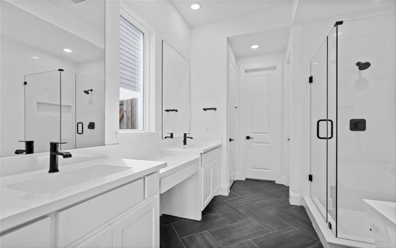 16444 Hemlock Tree Drive, Fort Worth, TX 76247, 4 Bedrooms Bedrooms, ,5 BathroomsBathrooms,Residential,For Sale,16444 Hemlock Tree Drive,20789493