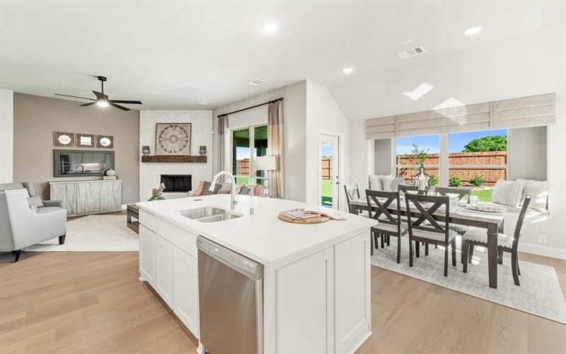 5641 Rutherford Drive, Midlothian, TX 76065, 4 Bedrooms Bedrooms, ,3 BathroomsBathrooms,Residential,For Sale,5641 Rutherford Drive,20789503
