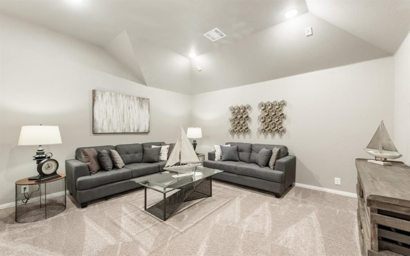 5641 Rutherford Drive, Midlothian, TX 76065, 4 Bedrooms Bedrooms, ,3 BathroomsBathrooms,Residential,For Sale,5641 Rutherford Drive,20789503