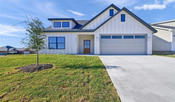 4804 Dry Creek Road, Sherman, TX 75092, 3 Bedrooms Bedrooms, ,2 BathroomsBathrooms,Residential,For Sale,4804 Dry Creek Road,20789553