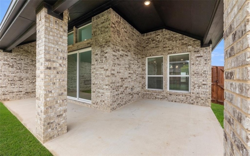 3726 Milwaukee Avenue, Midlothian, TX 76065, 5 Bedrooms Bedrooms, ,5 BathroomsBathrooms,Residential,For Sale,3726 Milwaukee Avenue,20794311