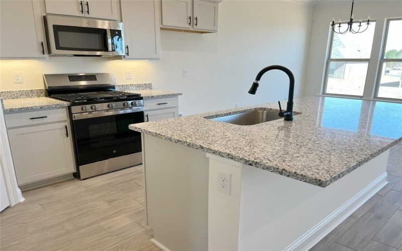 645 HILLTOP Circle, Shreveport, LA 71107, 3 Bedrooms Bedrooms, ,2 BathroomsBathrooms,Residential,For Sale,645 HILLTOP Circle,20789580