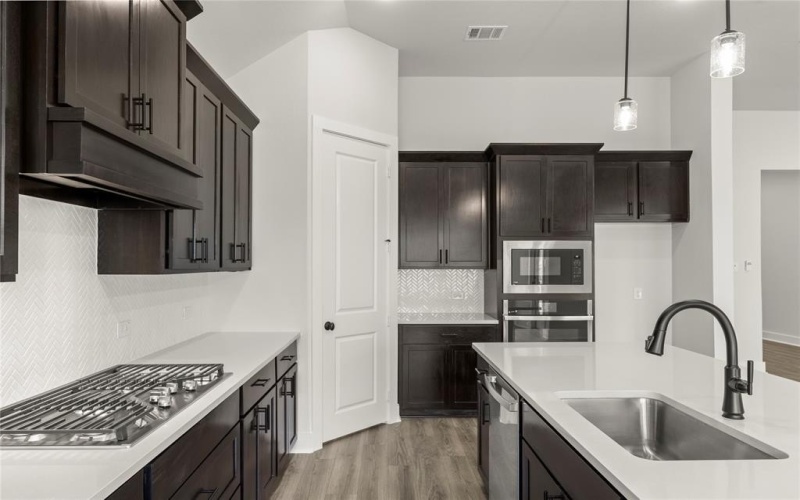 4008 Slate Street, McKinney, TX 75071, 4 Bedrooms Bedrooms, ,3 BathroomsBathrooms,Residential,For Sale,4008 Slate Street,20794430