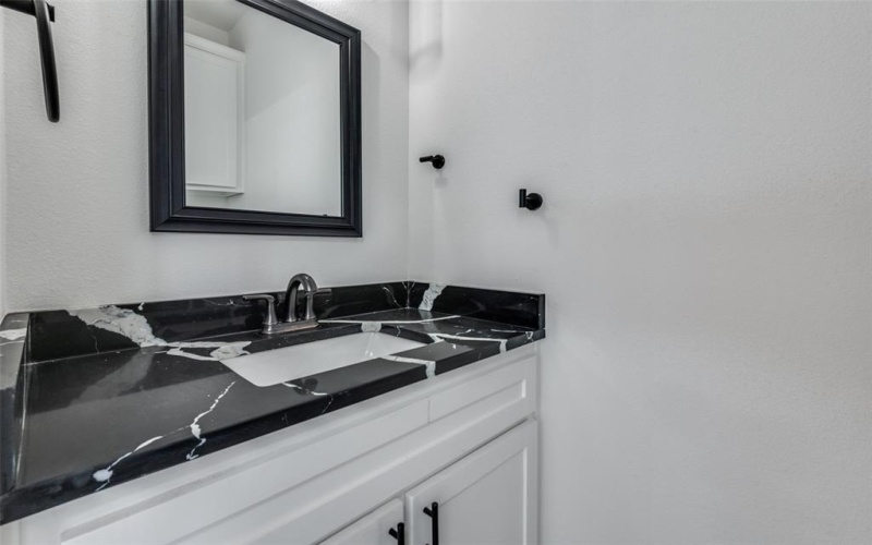 5610 Black Pine Circle, Granbury, TX 76048, 3 Bedrooms Bedrooms, ,2 BathroomsBathrooms,Residential,For Sale,5610 Black Pine Circle,20794562