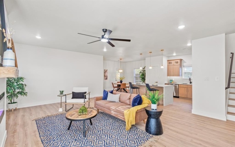 1724 S Hughes Avenue, Fort Worth, TX 76105, 4 Bedrooms Bedrooms, ,3 BathroomsBathrooms,Residential,For Sale,1724 S Hughes Avenue,20789924