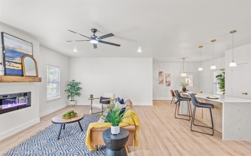 1724 S Hughes Avenue, Fort Worth, TX 76105, 4 Bedrooms Bedrooms, ,3 BathroomsBathrooms,Residential,For Sale,1724 S Hughes Avenue,20789924