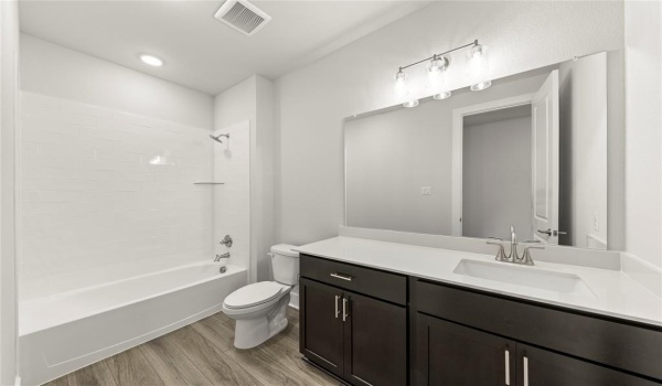 4115 Olmsted Drive, Rockwall, TX 75032, 3 Bedrooms Bedrooms, ,2 BathroomsBathrooms,Residential,For Sale,4115 Olmsted Drive,20794604