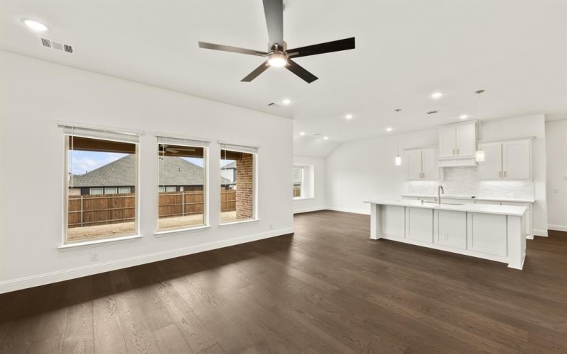 4818 Bel Air Drive, Midlothian, TX 76065, 4 Habitaciones Habitaciones , ,3 BañosBaños,Residential,En Venta,4818 Bel Air Drive,20789945