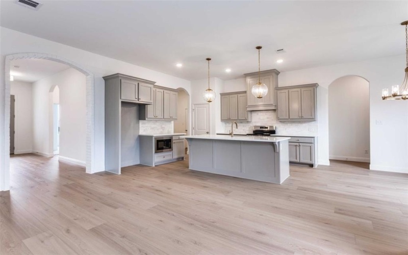 609 E Thoroughbred, Willow Park, TX 76087, 3 Bedrooms Bedrooms, ,3 BathroomsBathrooms,Residential,For Sale,609 E Thoroughbred,20794762