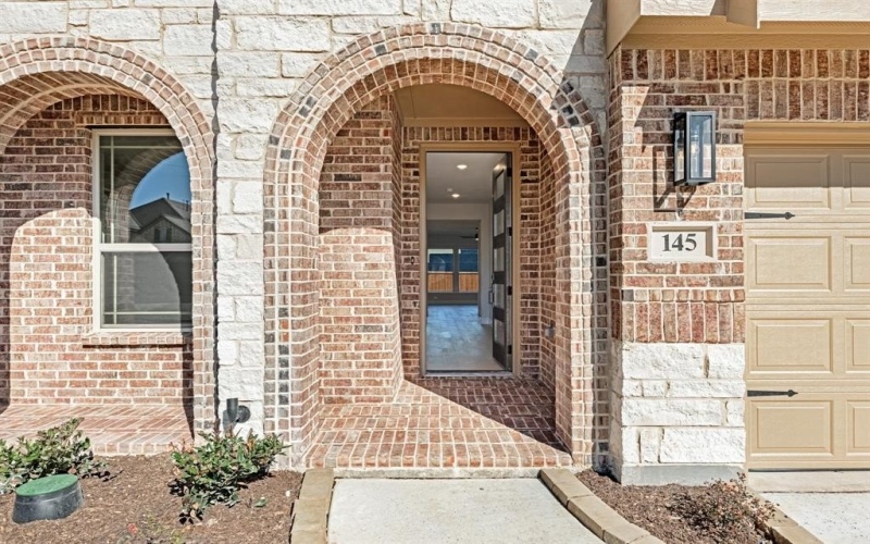 145 Fireberry Drive, Glenn Heights, TX 75154, 5 Habitaciones Habitaciones , ,5 BañosBaños,Residential,En Venta,145 Fireberry Drive,20794866