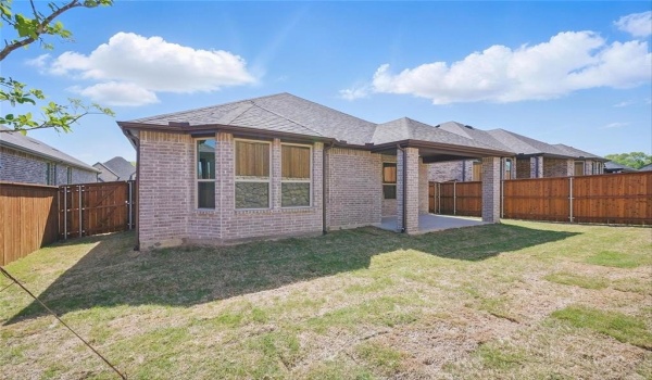 5060 Westhaven Circle, Denison, TX 75020, 3 Bedrooms Bedrooms, ,2 BathroomsBathrooms,Residential,For Sale,5060 Westhaven Circle,20794896