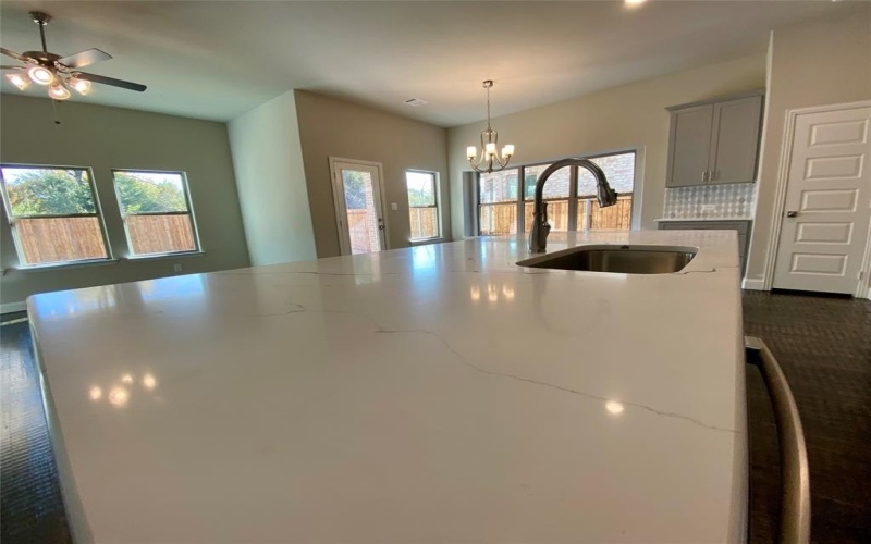 335 Cherbury Lane, Greenville, TX 75401, 4 Habitaciones Habitaciones , ,3 BañosBaños,Residential,En Venta,335 Cherbury Lane,20794928