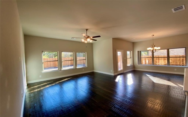 335 Cherbury Lane, Greenville, TX 75401, 4 Habitaciones Habitaciones , ,3 BañosBaños,Residential,En Venta,335 Cherbury Lane,20794928