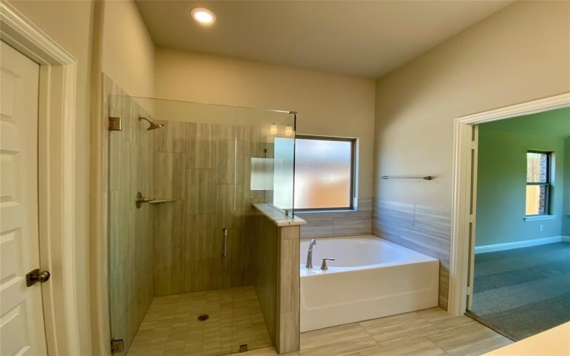 335 Cherbury Lane, Greenville, TX 75401, 4 Habitaciones Habitaciones , ,3 BañosBaños,Residential,En Venta,335 Cherbury Lane,20794928