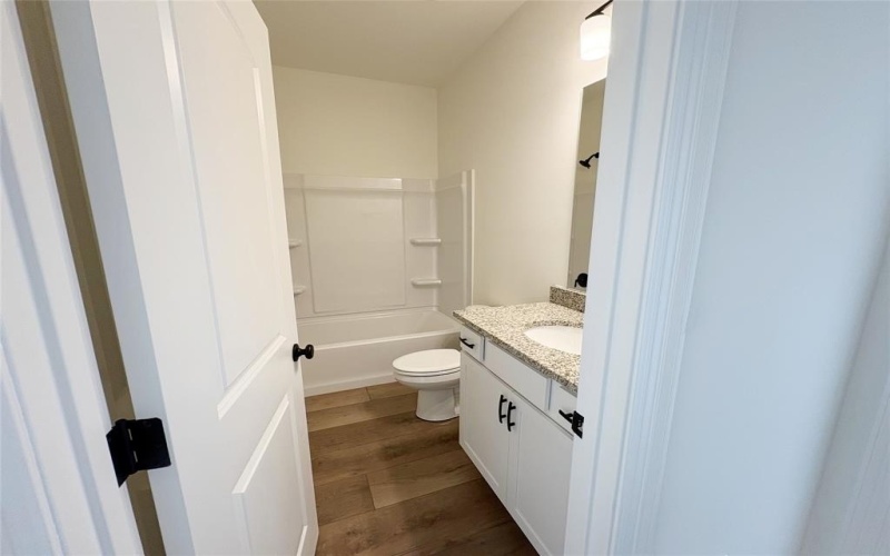 650 HILLTOP Circle, Shreveport, LA 71107, 3 Bedrooms Bedrooms, ,2 BathroomsBathrooms,Residential,For Sale,650 HILLTOP Circle,20795148