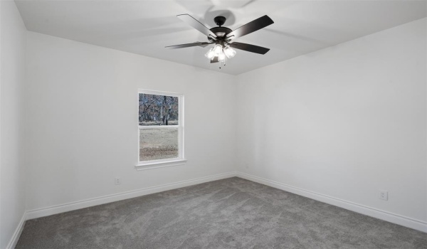 305 Glade Valley Road, Azle, TX 76020, 4 Bedrooms Bedrooms, ,2 BathroomsBathrooms,Residential,For Sale,305 Glade Valley Road,20791007