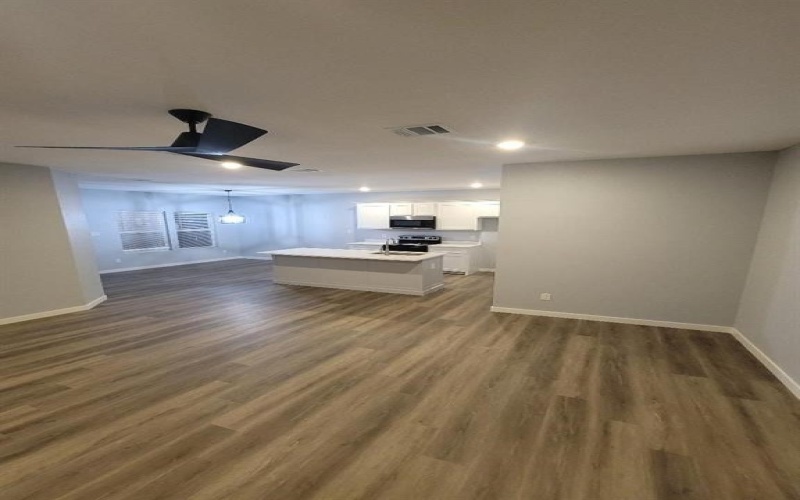 1313 E Powell Avenue, Fort Worth, TX 76104, 3 Bedrooms Bedrooms, ,2 BathroomsBathrooms,Residential,For Sale,1313 E Powell Avenue,20795329