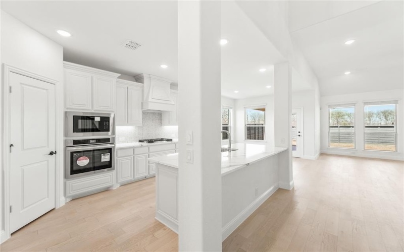 7428 Crosstimbers Drive, Little Elm, TX 76227, 4 Bedrooms Bedrooms, ,3 BathroomsBathrooms,Residential,For Sale,7428 Crosstimbers Drive,20795457