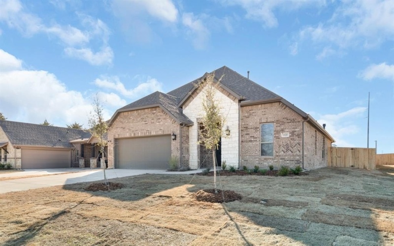 10220 Edgewood, Greenville, TX 75402, 4 Bedrooms Bedrooms, ,2 BathroomsBathrooms,Residential,For Sale,10220 Edgewood,20791277