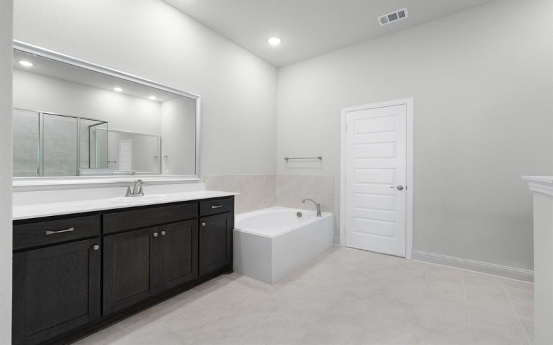 10210 Edgewood, Greenville, TX 75402, 3 Bedrooms Bedrooms, ,2 BathroomsBathrooms,Residential,For Sale,10210 Edgewood,20791354