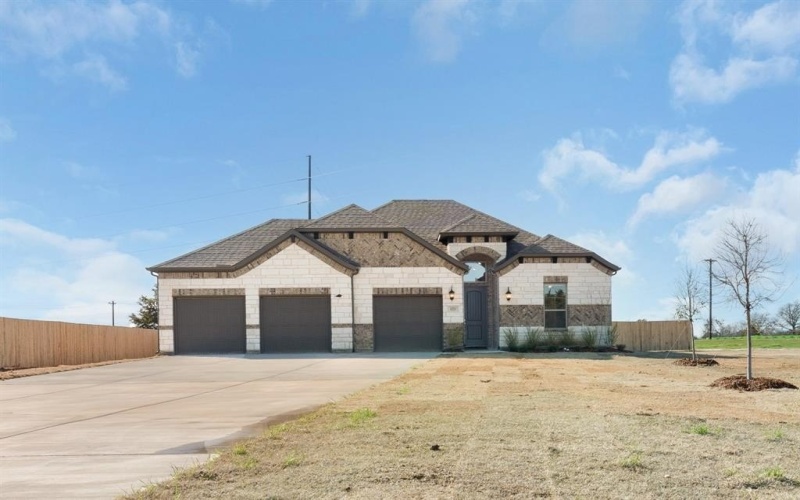 10210 Edgewood, Greenville, TX 75402, 3 Bedrooms Bedrooms, ,2 BathroomsBathrooms,Residential,For Sale,10210 Edgewood,20791354