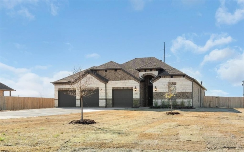 10210 Edgewood, Greenville, TX 75402, 3 Bedrooms Bedrooms, ,2 BathroomsBathrooms,Residential,For Sale,10210 Edgewood,20791354