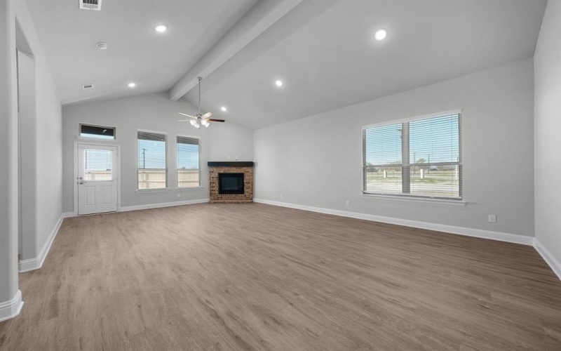 10210 Edgewood, Greenville, TX 75402, 3 Bedrooms Bedrooms, ,2 BathroomsBathrooms,Residential,For Sale,10210 Edgewood,20791354