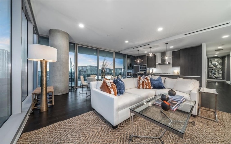 3130 N Harwood Street #1401, Dallas, TX 75201, 3 Bedrooms Bedrooms, ,3 BathroomsBathrooms,Residential,For Sale,3130 N Harwood Street,20795625