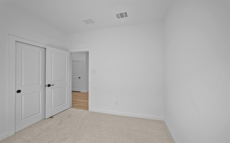 1229 Eagle Mountain Drive, Dallas, TX 75253, 3 Habitaciones Habitaciones , ,2 BañosBaños,Residential,En Venta,1229 Eagle Mountain Drive,20795686