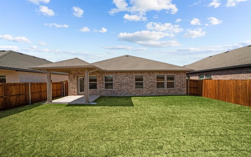 1229 Eagle Mountain Drive, Dallas, TX 75253, 3 Habitaciones Habitaciones , ,2 BañosBaños,Residential,En Venta,1229 Eagle Mountain Drive,20795686