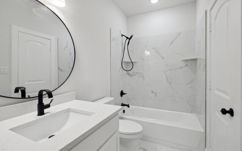 215 Sycamore Street, Hillsboro, TX 76645, 2 Bedrooms Bedrooms, ,2 BathroomsBathrooms,Residential,For Sale,215 Sycamore Street,20791495