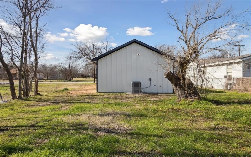 215 Sycamore Street, Hillsboro, TX 76645, 2 Bedrooms Bedrooms, ,2 BathroomsBathrooms,Residential,For Sale,215 Sycamore Street,20791495